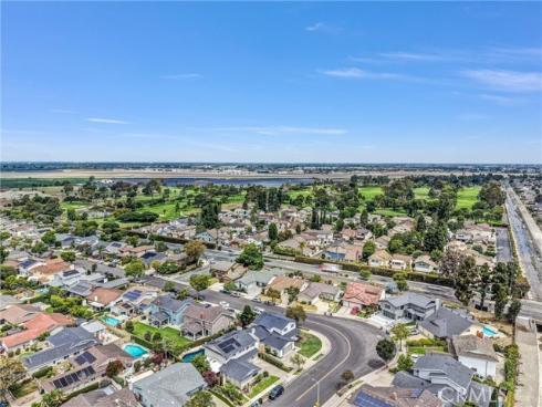 3931 Wisteria Street , Seal Beach, CA