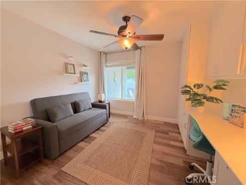 1860 Saint John 32A Road, Seal Beach, CA