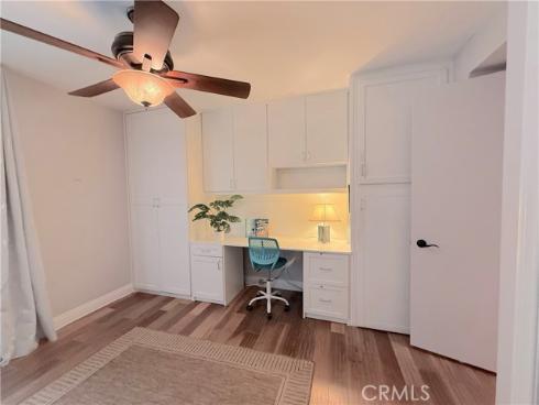 1860 Saint John 32A Road, Seal Beach, CA