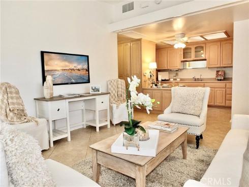 13720 St Andrews 1 44A Drive, Seal Beach, CA