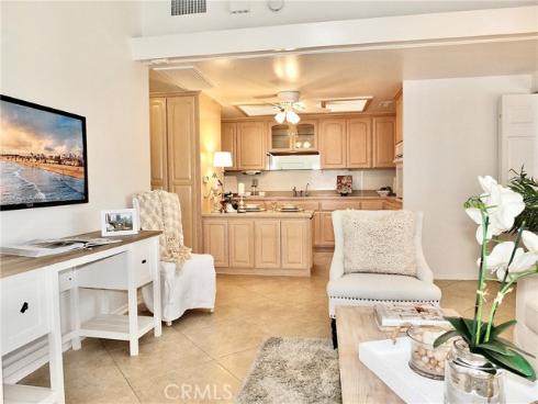 13720 St Andrews 1 44A Drive, Seal Beach, CA