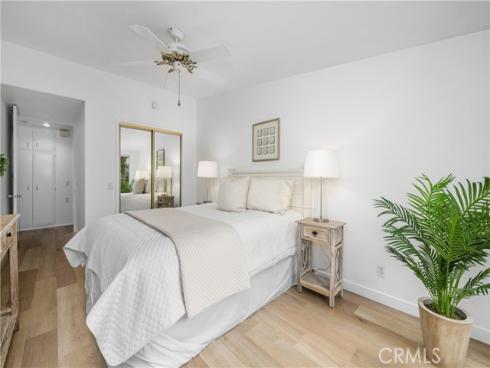 1281 Knollwood 44L , Seal Beach, CA