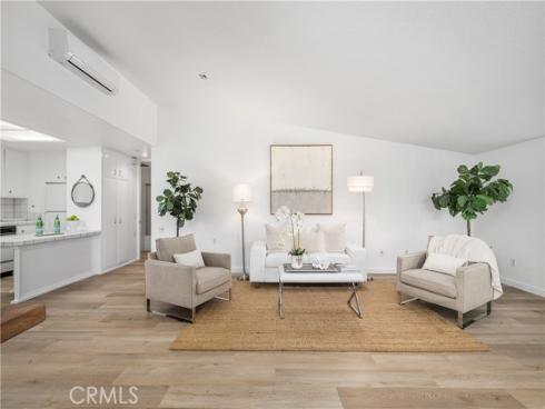 1281 Knollwood 44L , Seal Beach, CA