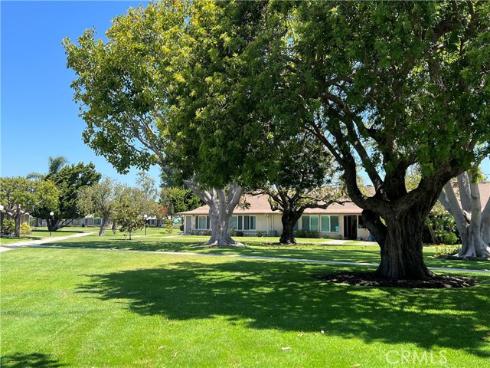 1561 Interlachen Rd., M10-260k , Seal Beach, CA
