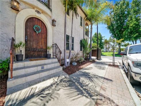 1001 Electric Avenue, Seal Beach, CA