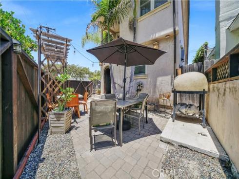 1001 Electric Avenue, Seal Beach, CA