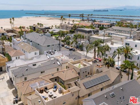 118 3rd Street, Seal Beach, CA