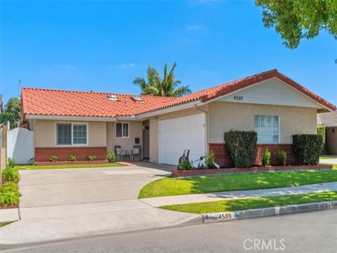 4589 Hazelnut Avenue