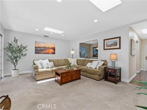 4589 Hazelnut Avenue , Seal Beach, CA