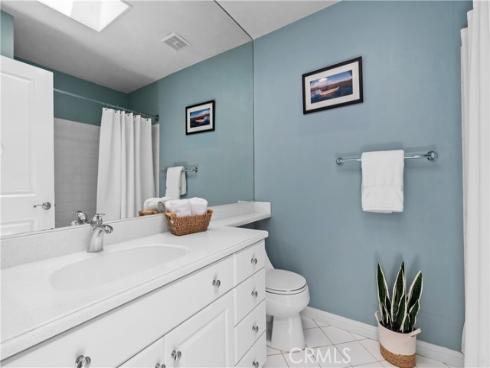 4589 Hazelnut Avenue , Seal Beach, CA