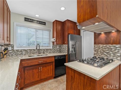 4589 Hazelnut Avenue , Seal Beach, CA