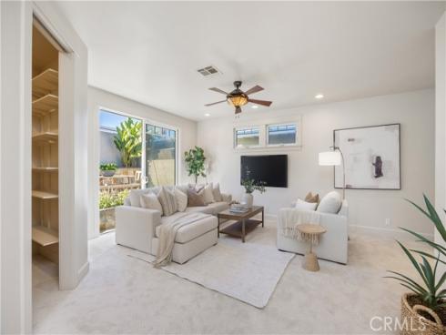 1005 Marvista Avenue, Seal Beach, CA