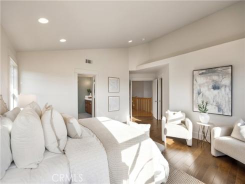 1005 Marvista Avenue, Seal Beach, CA