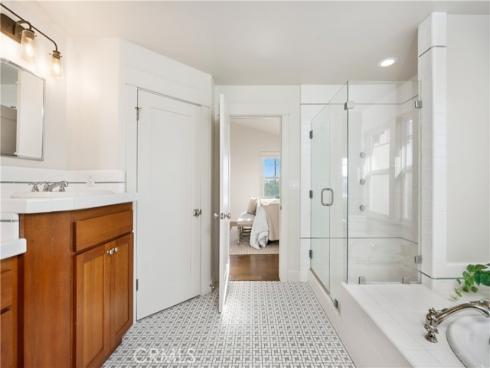 1005 Marvista Avenue, Seal Beach, CA