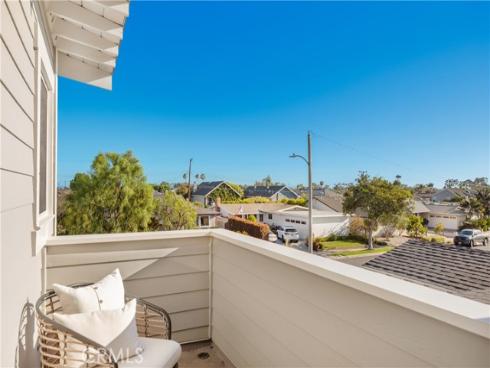 1005 Marvista Avenue, Seal Beach, CA