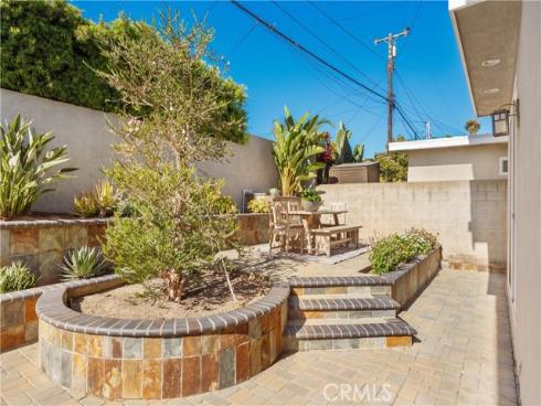 1005 Marvista Avenue, Seal Beach, CA