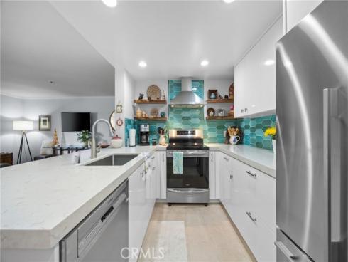 13650 Del Monte 3A , Seal Beach, CA