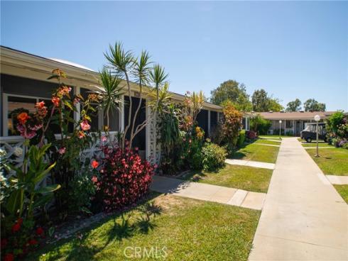13751 St. Andrews Dr., M1-34i , Seal Beach, CA