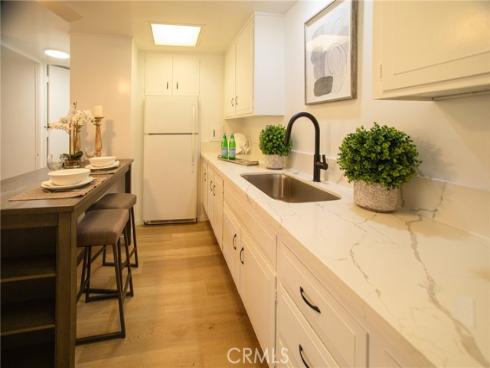 13751 St. Andrews Dr., M1-34i , Seal Beach, CA
