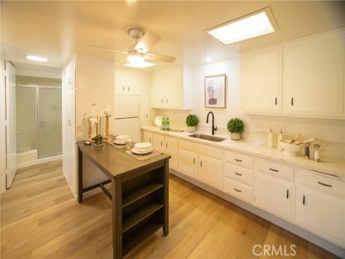 13751 St. Andrews Dr., M1-34i , Seal Beach, CA