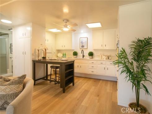 13751 St. Andrews Dr., M1-34i , Seal Beach, CA