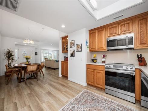 1560 Homewood 114B RoadM5, Seal Beach, CA