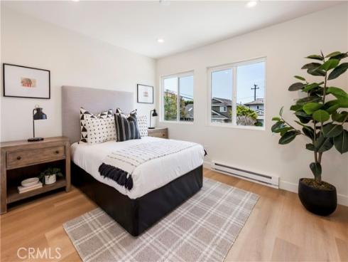 1701 Catalina Avenue, Seal Beach, CA
