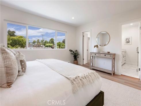 1701 Catalina Avenue, Seal Beach, CA