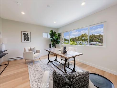 1701 Catalina Avenue, Seal Beach, CA