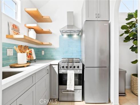 205 4th street , Seal Beach, CA