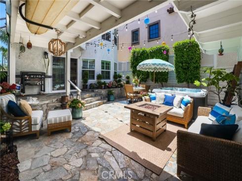 205 4th street , Seal Beach, CA
