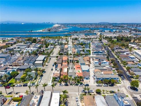 205 4th street , Seal Beach, CA