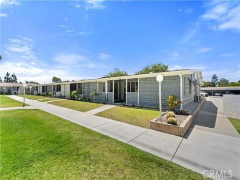 13671 Annandale Drive M1-10G , Seal Beach, CA