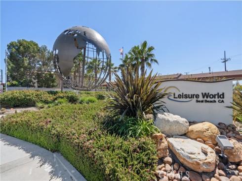13671 Annandale Drive M1-10G , Seal Beach, CA