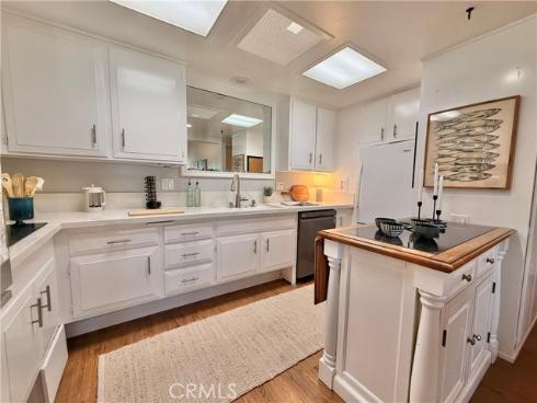 14001 Thunderbird 4L Drive, Seal Beach, CA