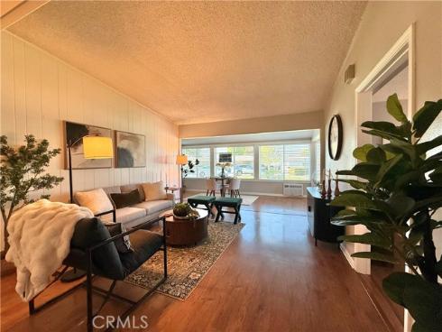 14001 Thunderbird 4L Drive, Seal Beach, CA