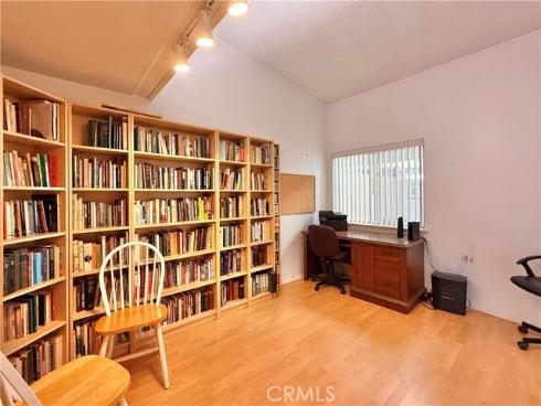 1690 Interlachen 42i Road, Seal Beach, CA