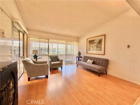 1690 Interlachen 42i Road, Seal Beach, CA