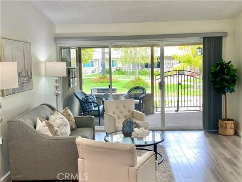 1701 Tam Oshanter Rd M12-11d , Seal Beach, CA