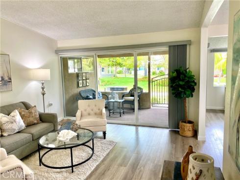 1701 Tam Oshanter Rd M12-11d , Seal Beach, CA