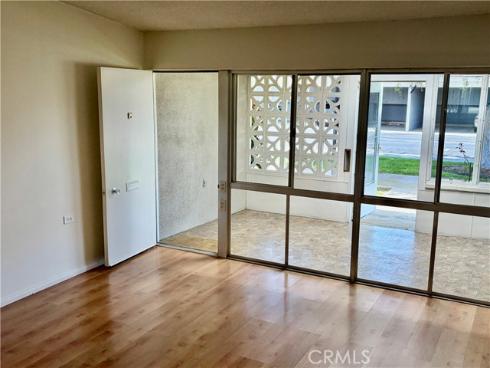 13920 Thunderbird Drive 7-I , Seal Beach, CA