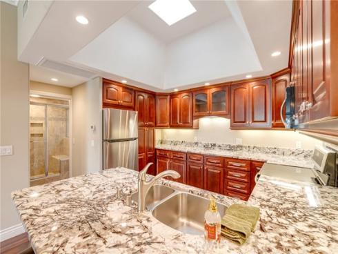 13199 El Dorado 208I Drive, Seal Beach, CA