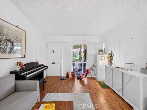 13730 Annandale 32-I Drive, Seal Beach, CA