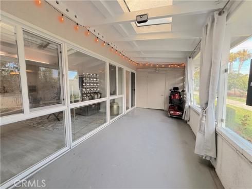 1842 Thunderbird 1D Drive, Seal Beach, CA