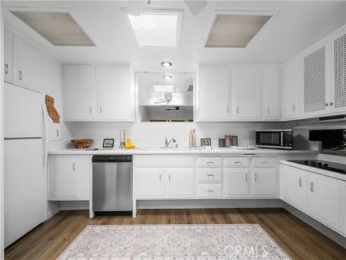 1521  Interlachen  258i , Seal Beach, CA