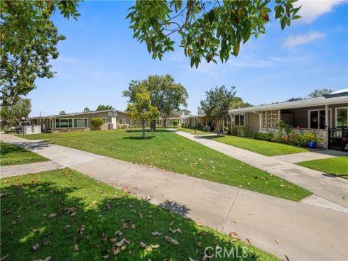 1521  Interlachen  258i , Seal Beach, CA