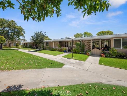 1521  Interlachen  258i , Seal Beach, CA