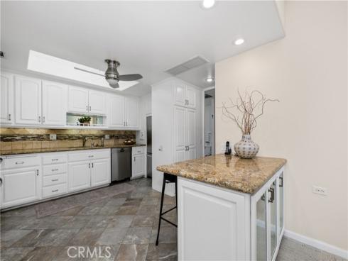 13210  Seaview  250L  M-10, Seal Beach, CA