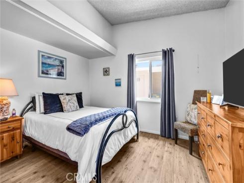 13811 Thunderbird M1-55A Drive, Seal Beach, CA