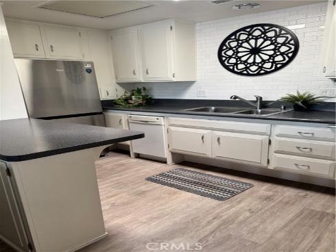 1075 Brookline Rd #220a M-9 , Seal Beach, CA